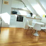 E Lägenhet Bukarest